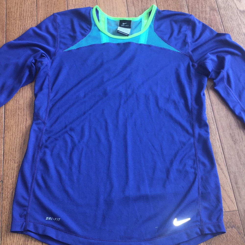 Nike DRI-FIT top size S